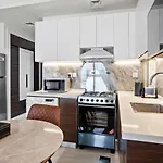 Stylish Studio - Miracle Gardens