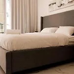 Dubaistay Luxury 2 Bedroom Holiday Appartment Jvc King And Queensize