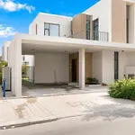 Keysplease Wonderful 4 B/R Home With Garden Arabian Ranches