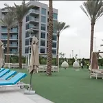 Budget-Friendly 2Bd Near Expo With A Huge Pool