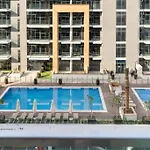 Studio - Pool - Gym - Wi-Fi - 12Min From Downtown - Azizi Riviera 26
