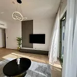 Brand New 2 Bedroom With Seaview