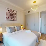 Torch Tower - Incredible Two Bedroom
