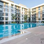 Unique 1Br In Belgravia Square, Jvc - Host & Stay