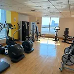 Cozy Marina & Sea View Apt In Bay Central Tower Dubai Marina With Modern Gym & Pool, Steps To Beach & Metro