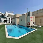 Opulent 1Br At Manchester Tower Dubai Marina By Deluxe Holiday Homes