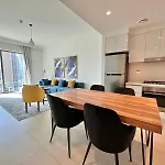 Luxury Apartment Downtown Dubai Mall Burj Khalifa View Free Netflix & Prime Video