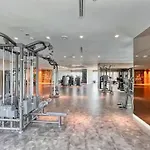 Luxurious One Bedroom Apartment