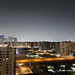 Beautiful Vacation Home At Dubai By Mauon Tourism