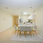 Citihome - Contemporary 1Br With Dubai Marina Glimpse