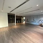 Full Burj Khalifa Views / 5 Min Walk From Dubai Mall / Designer Choice / 6 People / New Building
