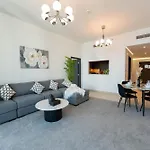Skylight Two Bedroom Downton Views 1 Direct Access To Dubai Mall