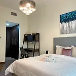 Elite Lux Holiday Homes - Two Bedroom Apartment Direct Metro Access In Al Furjan, Dubai
