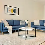 Elite Lux Holiday Homes - Two Bedroom Apartment Direct Metro Access In Al Furjan, Dubai