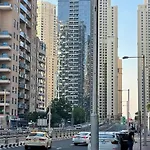 Stay In Heart Of Dubai Marina Residence B Walk To The Jbr