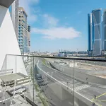 Business Bay Apartment With Stunning Views