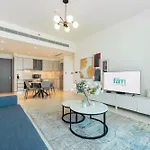 Fam Living - Beachfront Getaway In Emaar Beachfront - Private Beach Access And Luxury Amenities