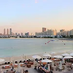 Livbnb Seaside Studio In Palm Jumeirah With Private Terrace And Direct Access To Nakheel Mall