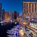 Address Dubai Marina Mall Hotel Suites