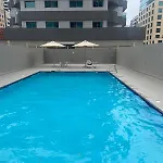 Spacious Studio Apartment In Dubai Marina With Balcony