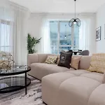 Maison Privee - Modern Urban Retreat In The Heart Of Dubai Marina