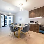 1Bdr Apartment In La Mer With Sea View
