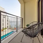 1Bdr Apartment In La Mer With Sea View