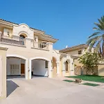 Vacay Lettings -Private Pool & Beach Villa At Palm Jumeirah