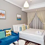 Luxury Escapes - Cozy Studio With Balcony Near Metro - Goldcrest 2 Jlt
