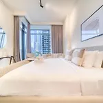 Burj Vista, Downtown Dubai - Burj Khalifa View - Mint Stay