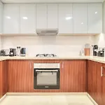 Burj Vista, Downtown Dubai - Burj Khalifa View - Mint Stay
