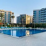 Elegant And Comfortably Furnished 2Brh Apartment In A Quiet Area!