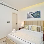 Luxury Escapes - 1Br Apt With Balcony - West Avenue Marina