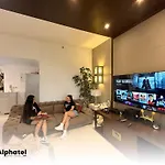 Alphatel Beach Hostel Jbr