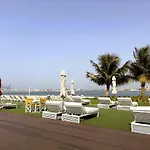 The 8, Palm Jumeirah - Mint Stay