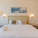 Studio Apartment In The Palm Tower 5 Star Facilities