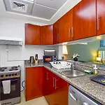 Luxury Escapes - New Lake View Studio In Jlt - Near Metro