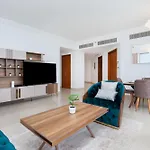 Lux Apt-Burj View Opp. Dxb Mall