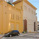 Robin Beach Hostel Jbr