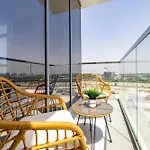 Fully Furnished I Lagoons View I District One