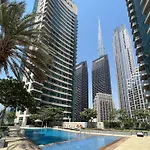Ultimate Stay / 5 Min Walk From Dubai Mall / 5 People / Downtown Boulevard