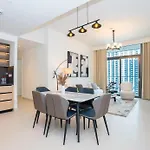 Family Apartment From High Floor Burj Khalifa Views 183Bc-3