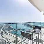 Marina Skyline View & Dubai Harbour Beachfront