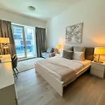 Dubai Marina - 5 Bedroom, Resort Feel, Great Amenities