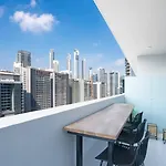 5-Star Burj Khalifa View In Boho With Pool & Gym!