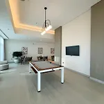 Magnificent - Cozy 2 Bhk Retreat In Downtown Dubai