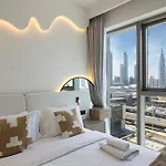 Burj Khalifa View & Dubai Mall Connection