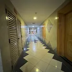 Red Leaf Rooms Near Barjuman Metro Station, Bur Dubai