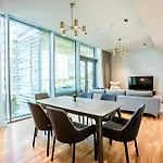 Nasma Luxury Stays - Gorgeous Waterfront Apt With Incredible Sea Views