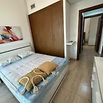 Apartment One Room Private Bathroom Tub Gym Free Parking
